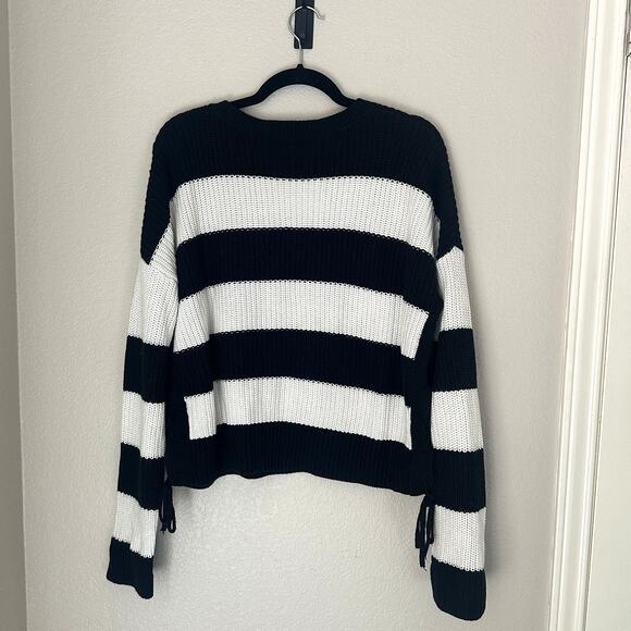 Intermix Black/White Side Tie Cotton/Cashmere Contemporary Sweater, Size Large - Picture 3 of 8